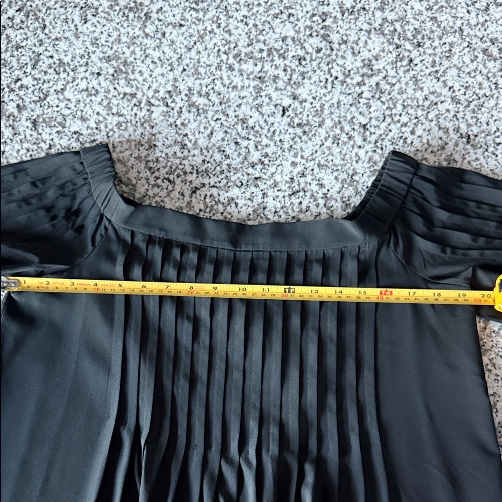 Tibi Black Pleated Off-the-Shoulder Silk Top with bell sleeves Sz 8 - Picture 7 of 9